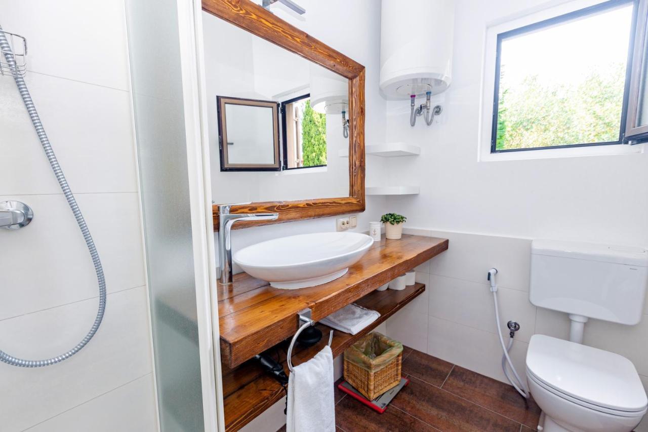 Residence Pecek Novigrad Istria Buitenkant foto