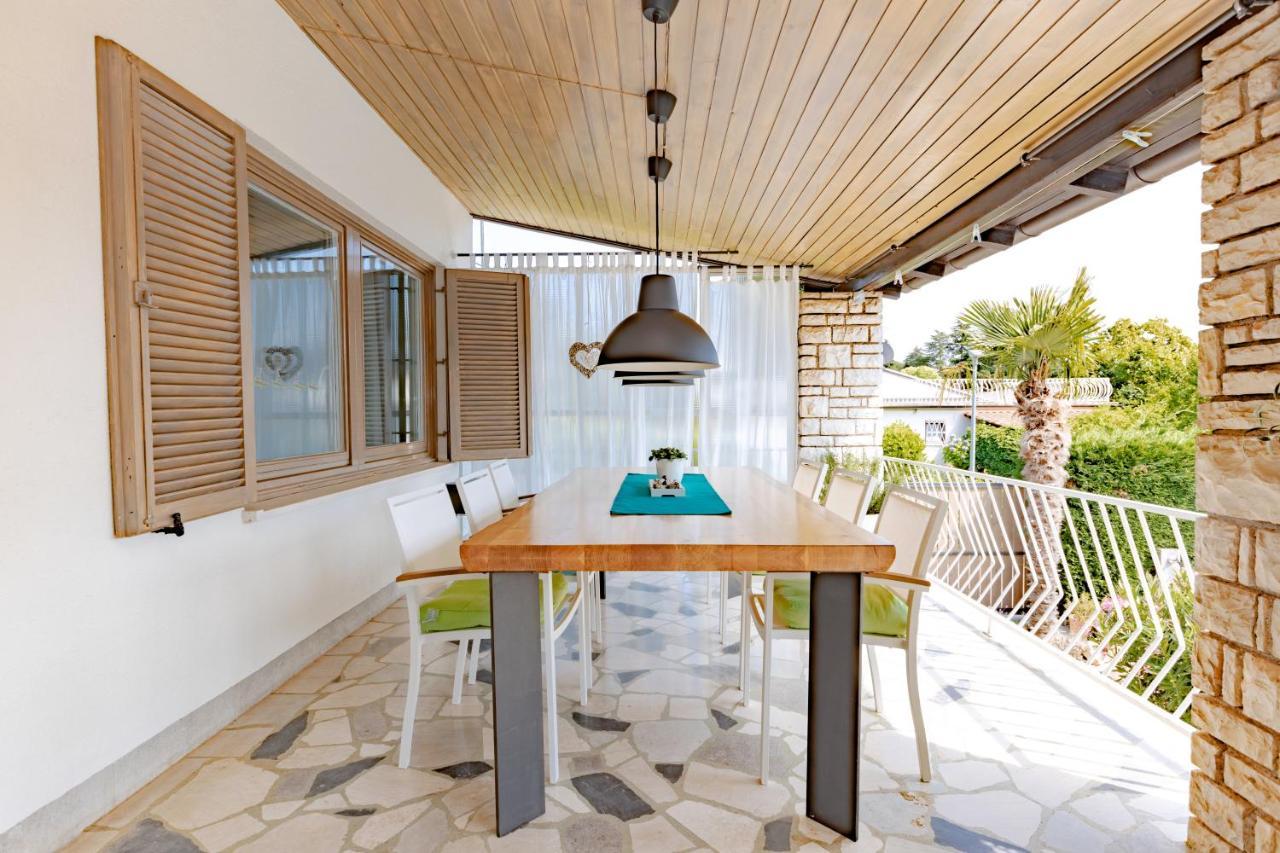 Residence Pecek Novigrad Istria Buitenkant foto