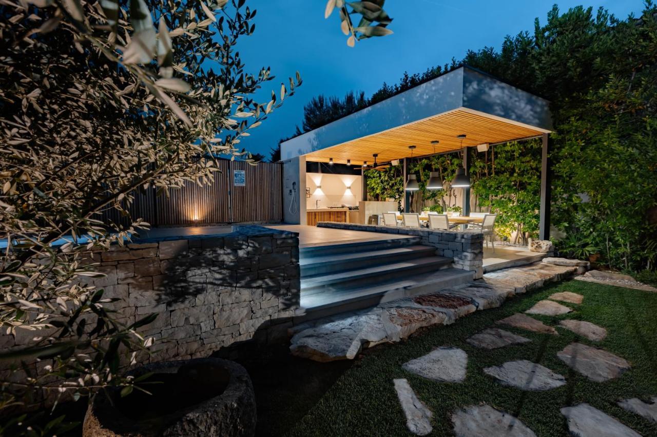Residence Pecek Novigrad Istria Buitenkant foto
